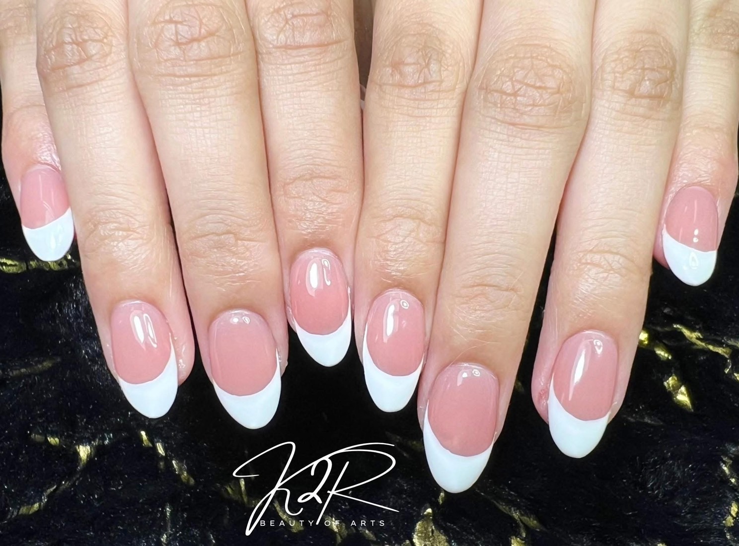 เล็บเจล ปลายขาว